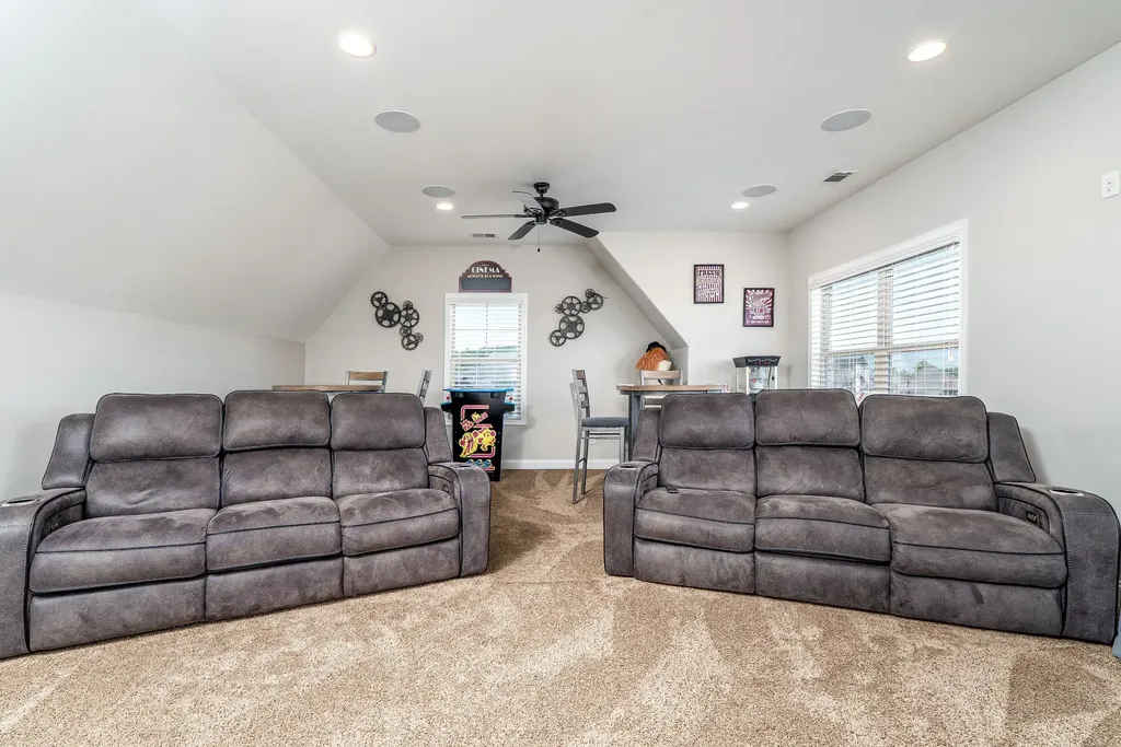 106 Nogs Garden Gallatin TN 37066
