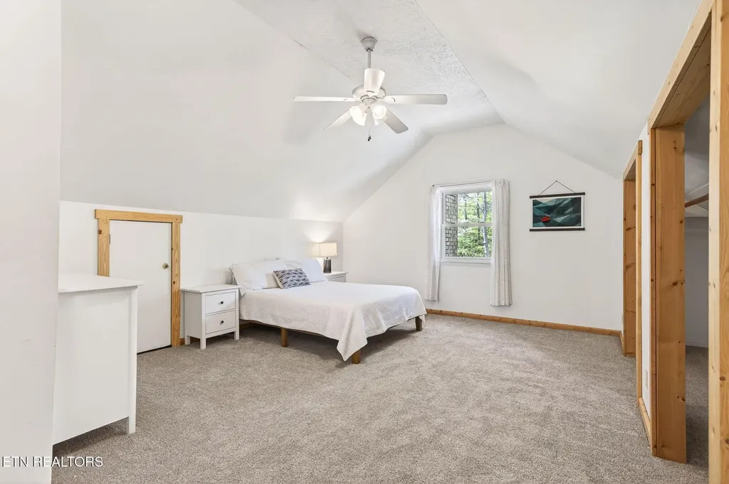 44 Triple R Lane Crossville TN 38571