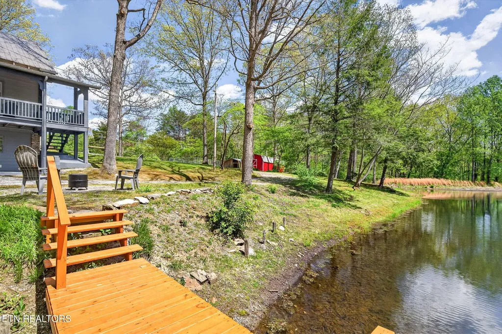 44 Triple R Lane Crossville TN 38571