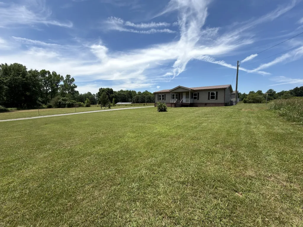 787 Finnie Simmons Road Woodbury TN 37190