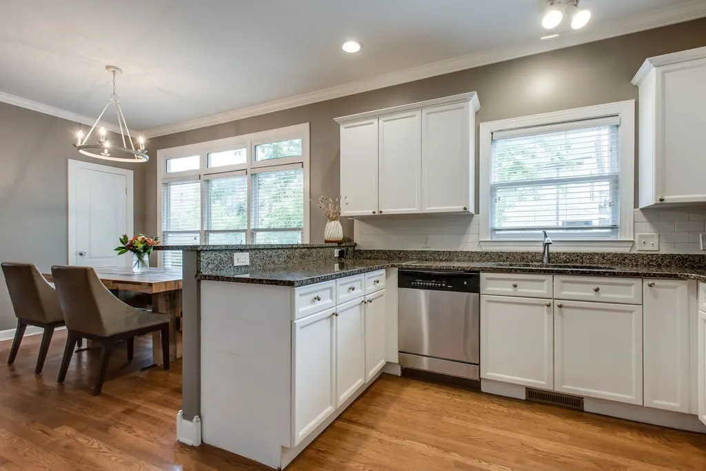 415 Van Buren Street Nashville TN 37208
