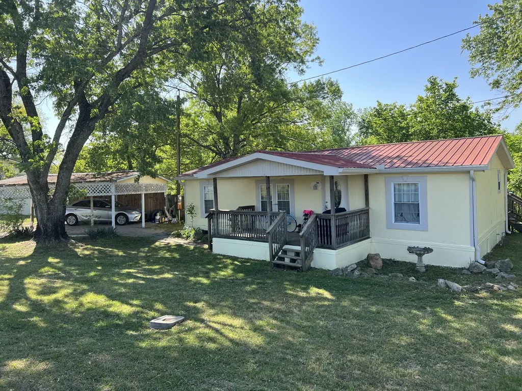 744 W Main Street Watertown TN 37184