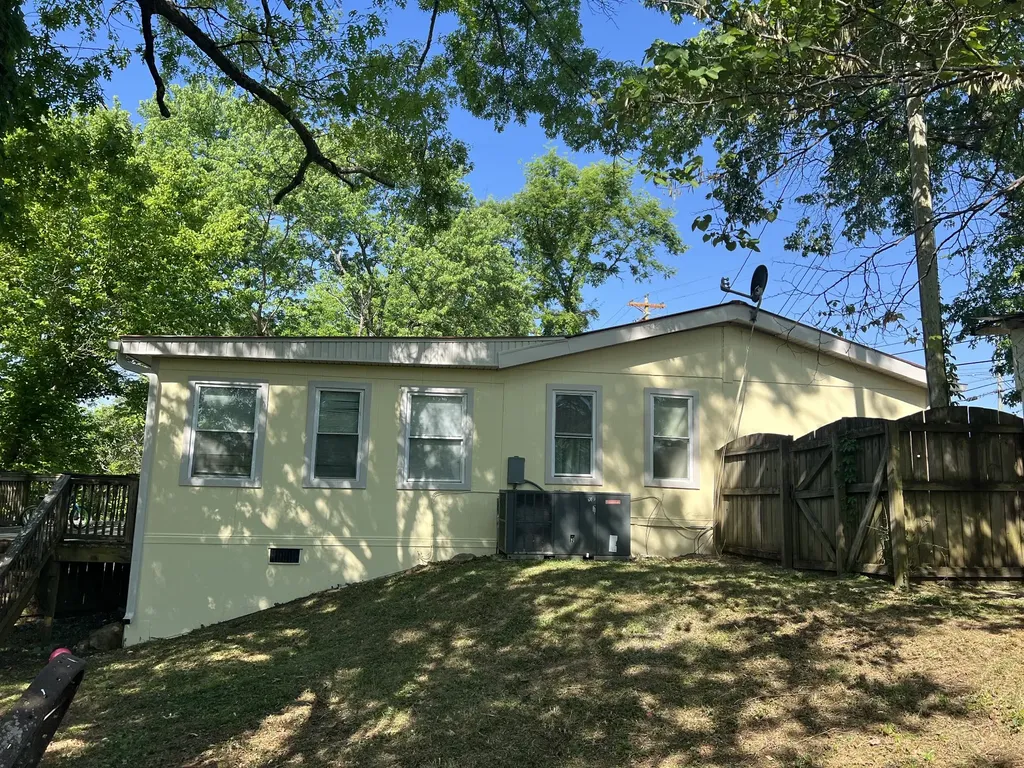 744 W Main Street Watertown TN 37184