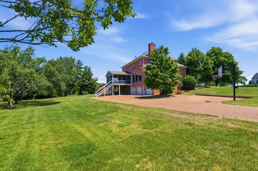 1016 Lexington Drive Brentwood TN 37027