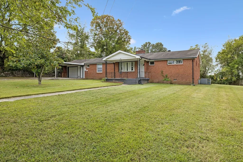 908 Carthage Highway Lebanon TN 37087