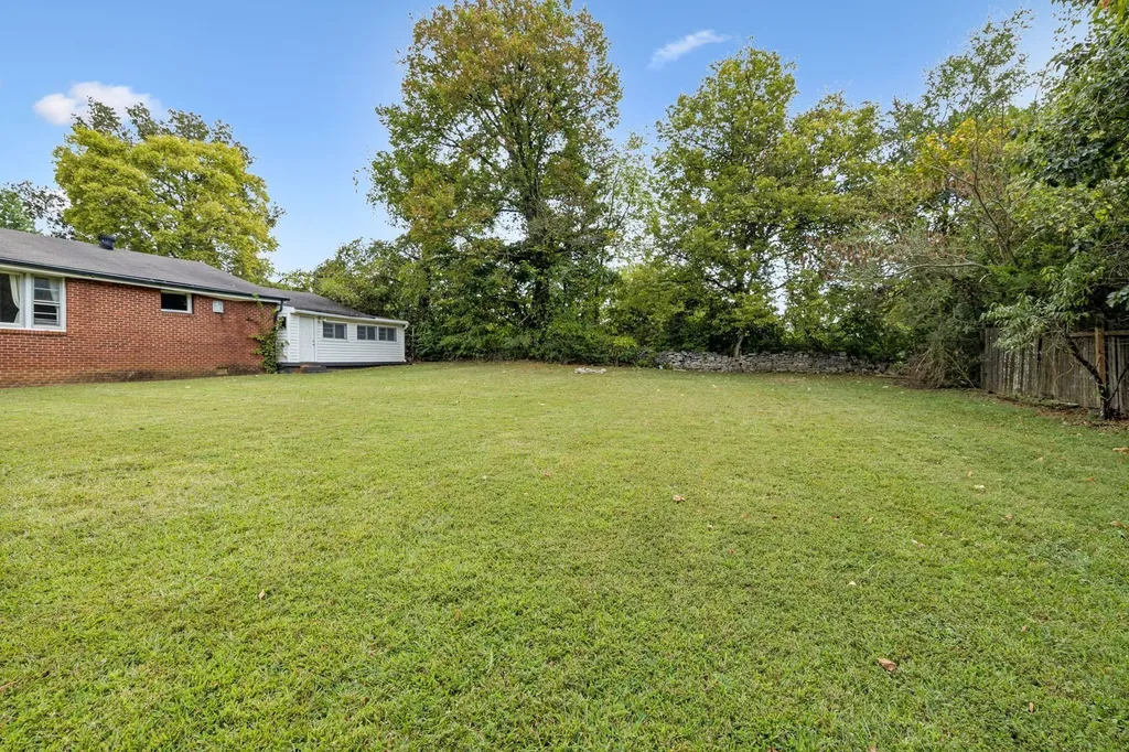 908 Carthage Highway Lebanon TN 37087