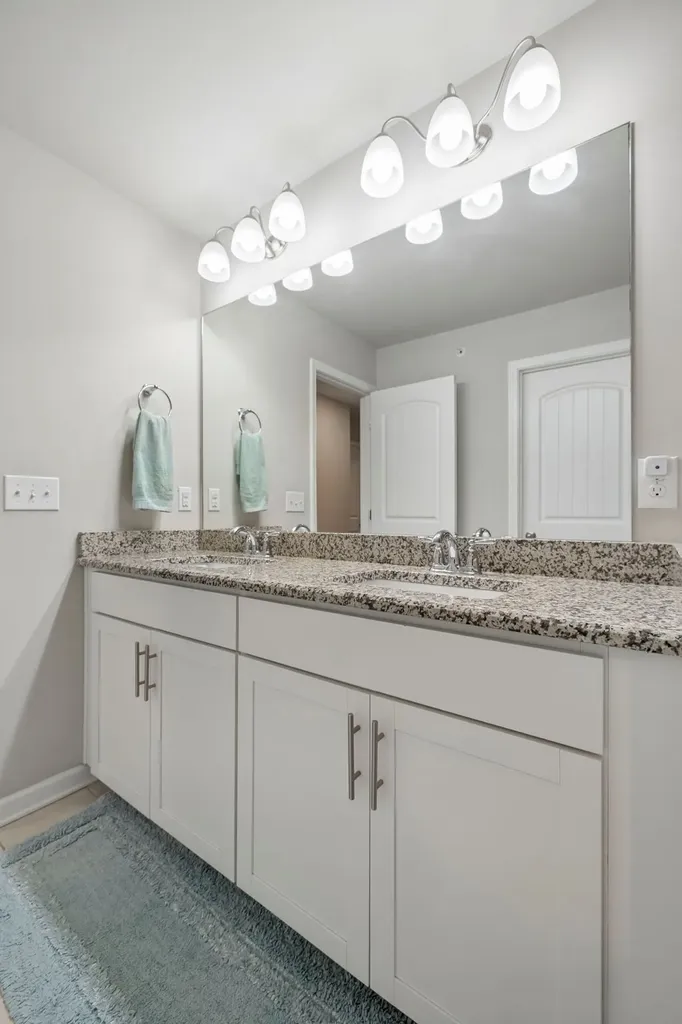 422 Manor Row Pleasant View TN 37146