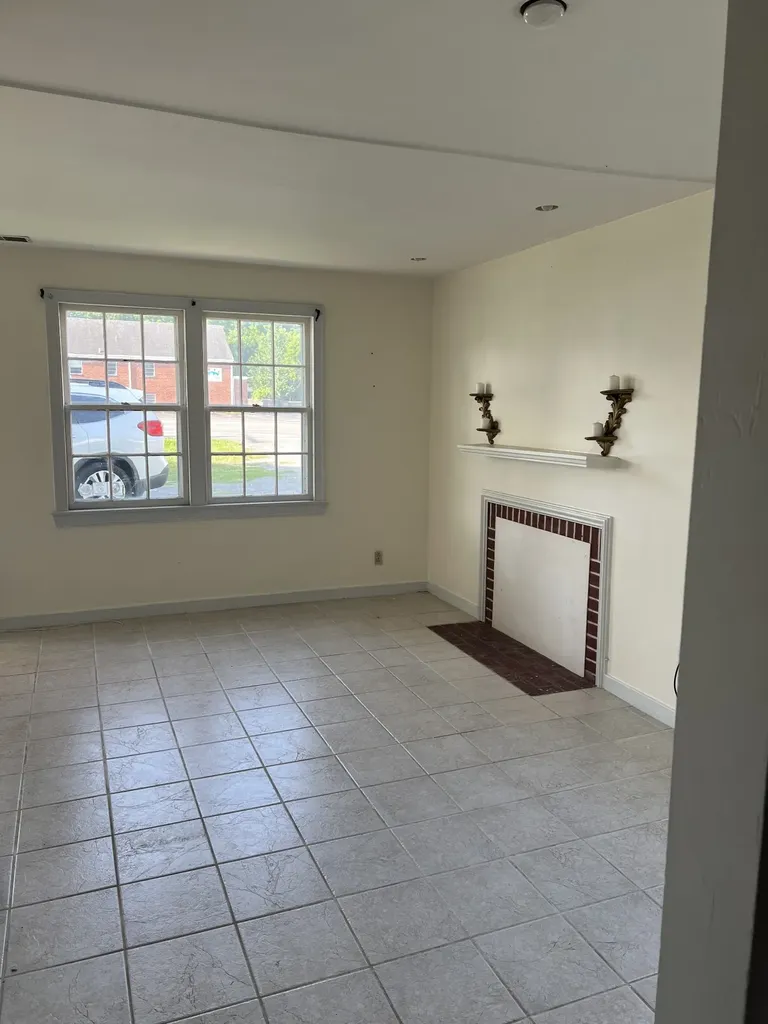 94 Thompson Lane Nashville TN 37211