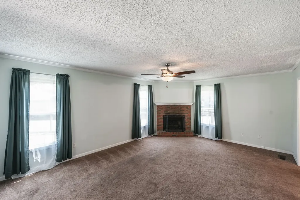 100 Hull Lane Hendersonville TN 37075