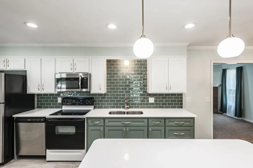 100 Hull Lane Hendersonville TN 37075