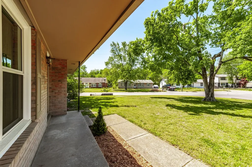 100 Hull Lane Hendersonville TN 37075