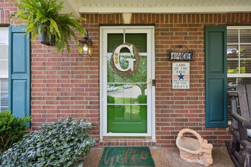 1409 Baileys Barn Court Spring Hill TN 37174