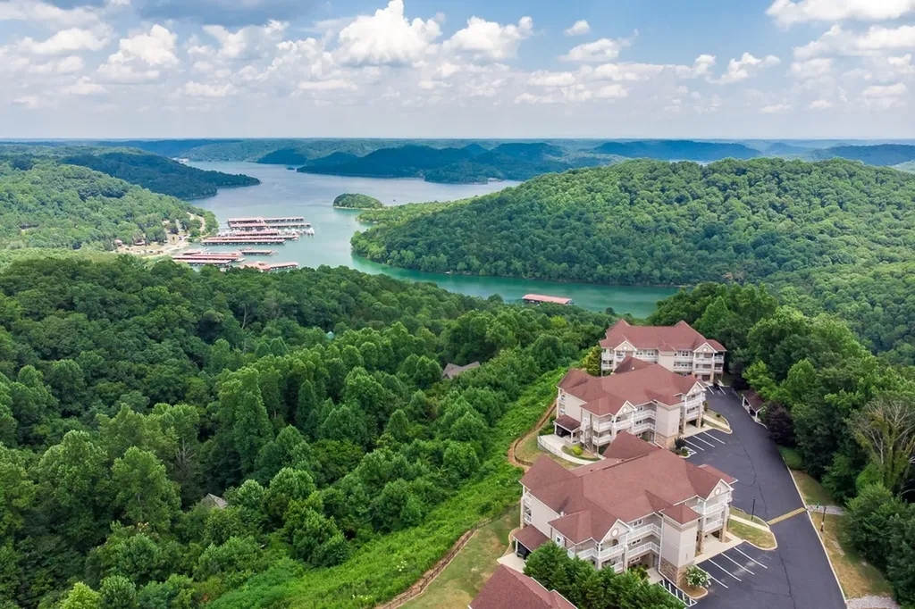 7100 Dale Ridge Road Lancaster TN 38569