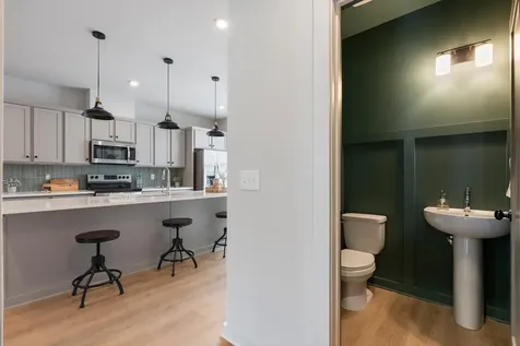 352 East Village Lane Nashville TN 37216