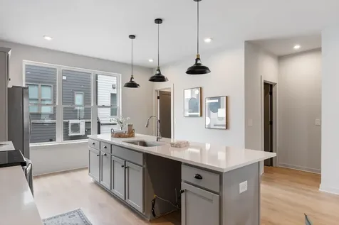 352 East Village Lane Nashville TN 37216