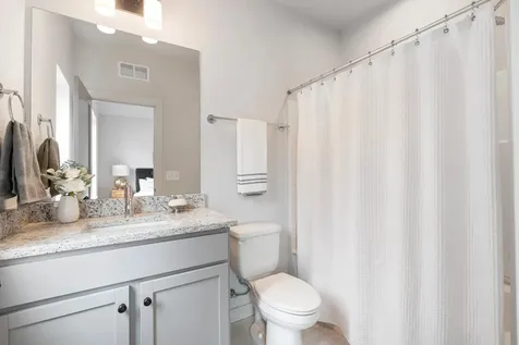 352 East Village Lane Nashville TN 37216