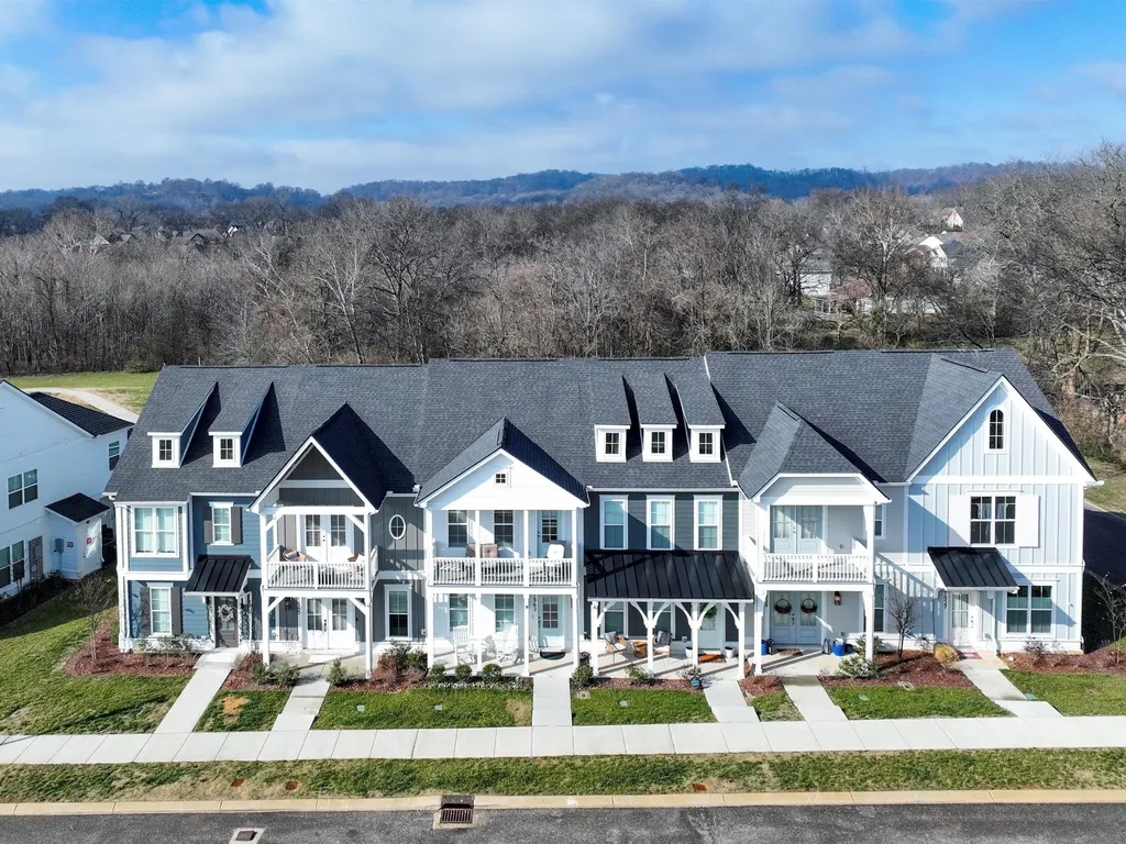 1945 Amacher Drive Spring Hill TN 37174