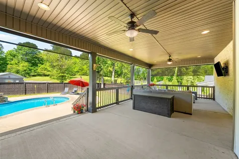 4334 Memory Lane Adams TN 37010