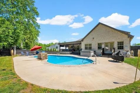 4334 Memory Lane Adams TN 37010