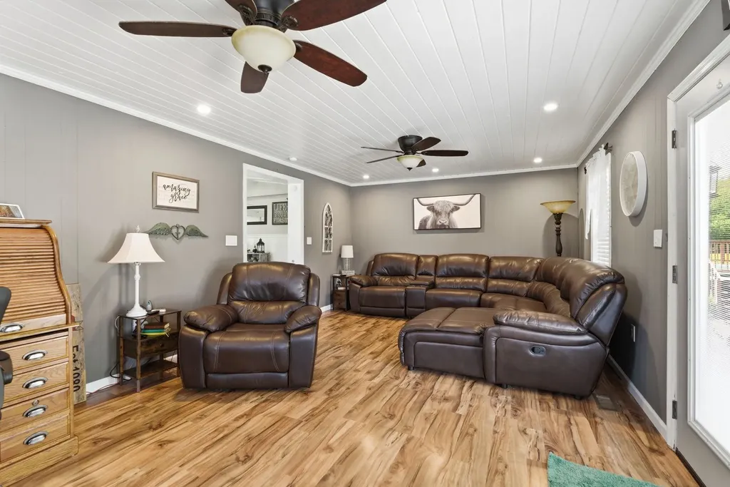 404 Logan Chapel Road Hillsboro TN 37342