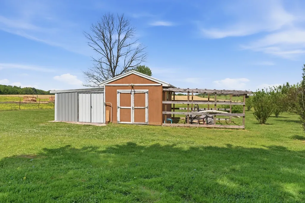 404 Logan Chapel Road Hillsboro TN 37342