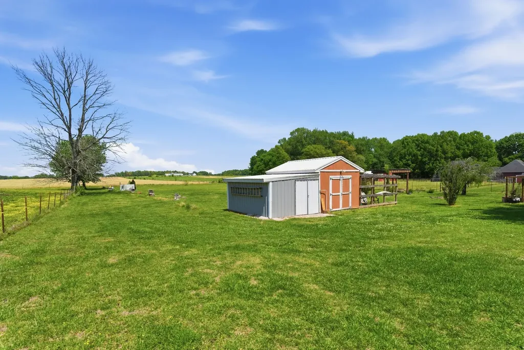 404 Logan Chapel Road Hillsboro TN 37342