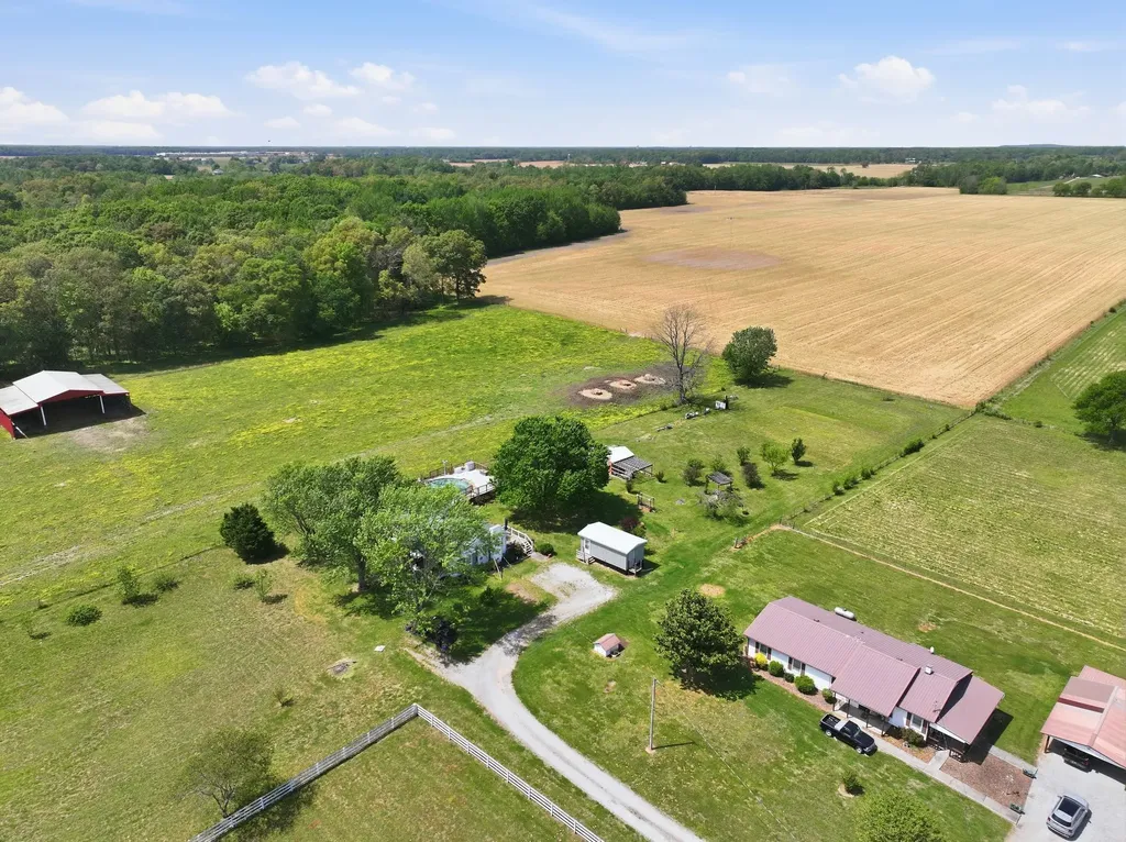 404 Logan Chapel Road Hillsboro TN 37342