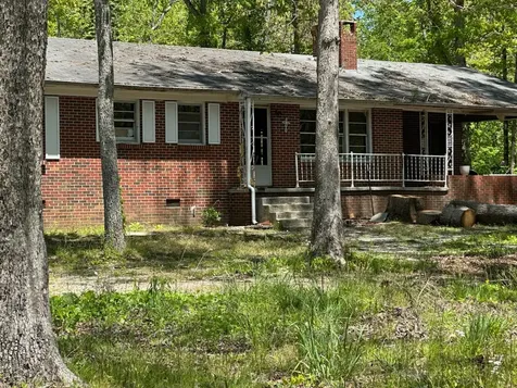 26131 State Route 108 Coalmont TN 37313