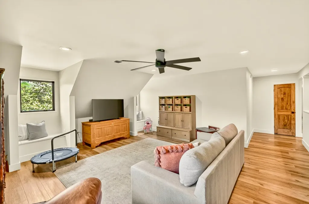 2153 Williamsport Pike Columbia TN 38401
