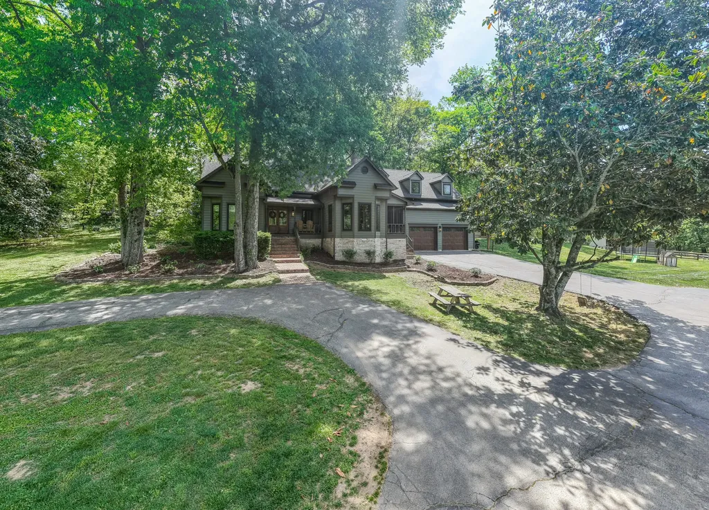 2153 Williamsport Pike Columbia TN 38401