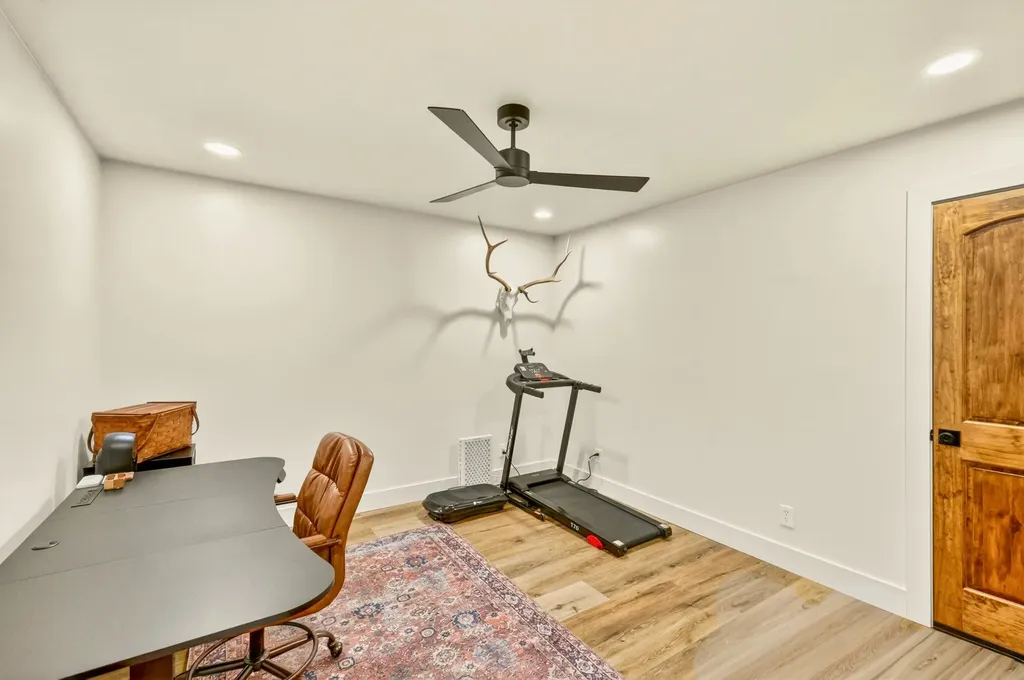 2153 Williamsport Pike Columbia TN 38401