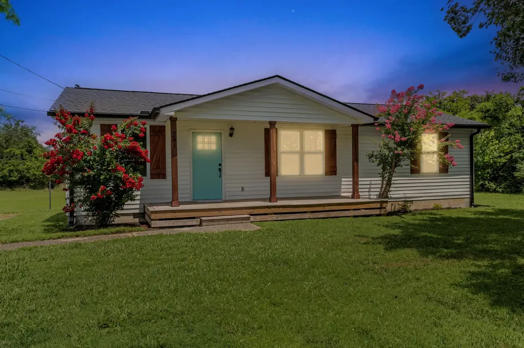 241 Curd Road Mount Juliet TN 37122