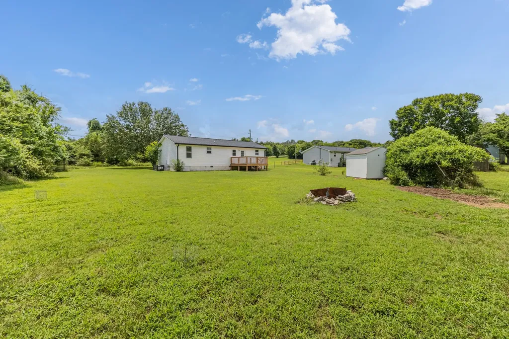 241 Curd Road Mount Juliet TN 37122
