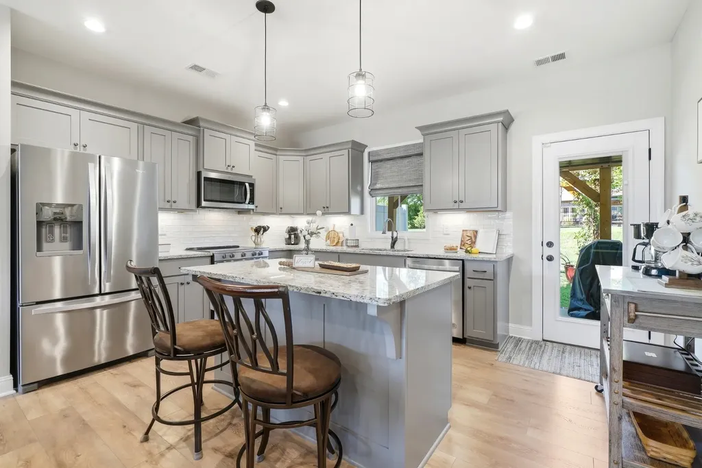 1056 Malinda Lane Greenbrier TN 37073