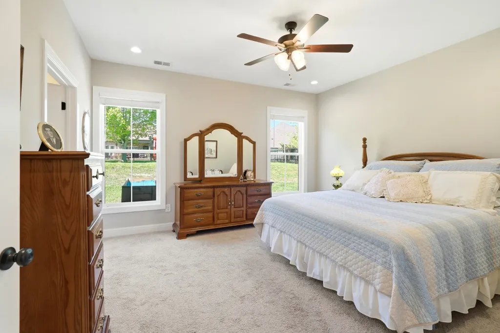 1056 Malinda Lane Greenbrier TN 37073