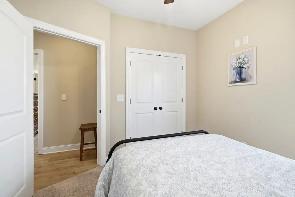 1056 Malinda Lane Greenbrier TN 37073