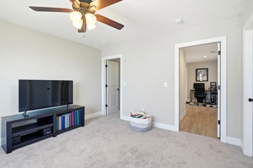 1056 Malinda Lane Greenbrier TN 37073