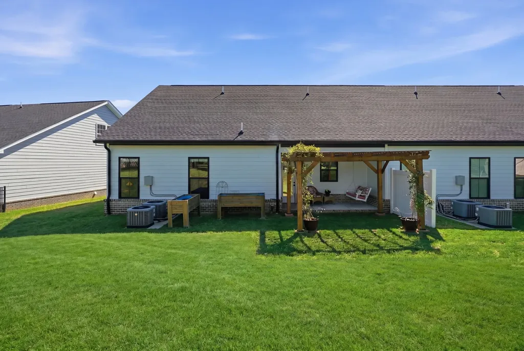 1056 Malinda Lane Greenbrier TN 37073