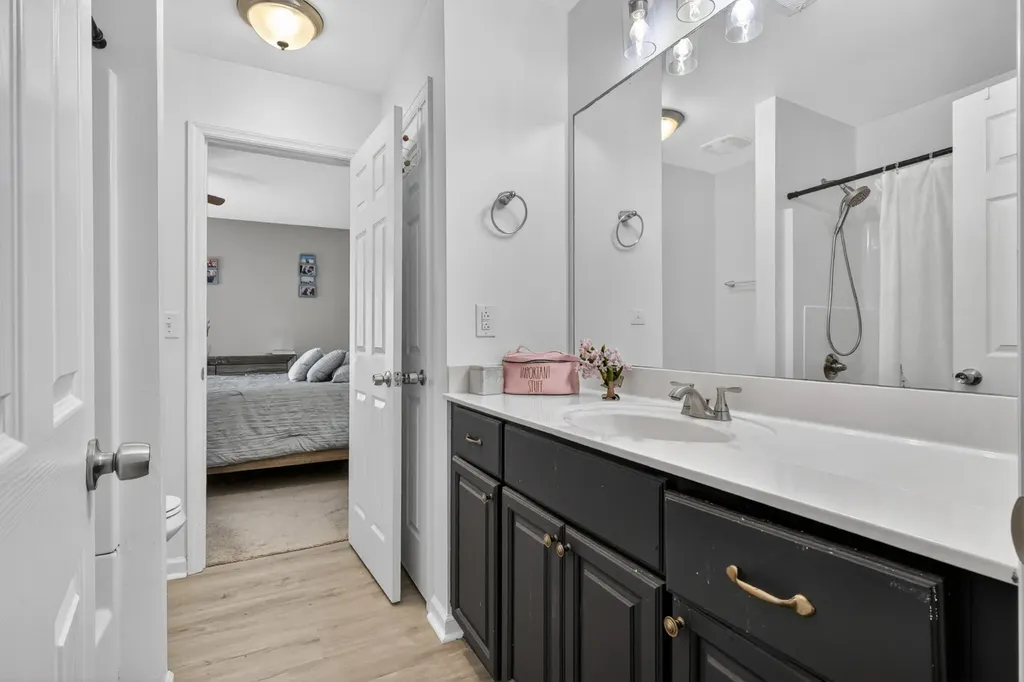 806 Holder Court Nashville TN 37217