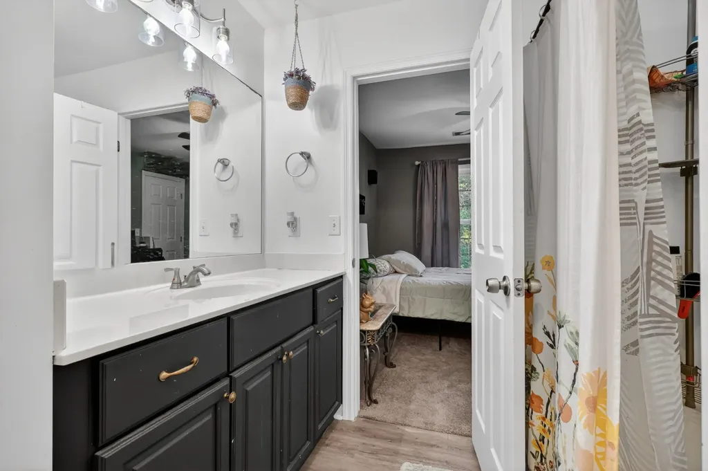 806 Holder Court Nashville TN 37217
