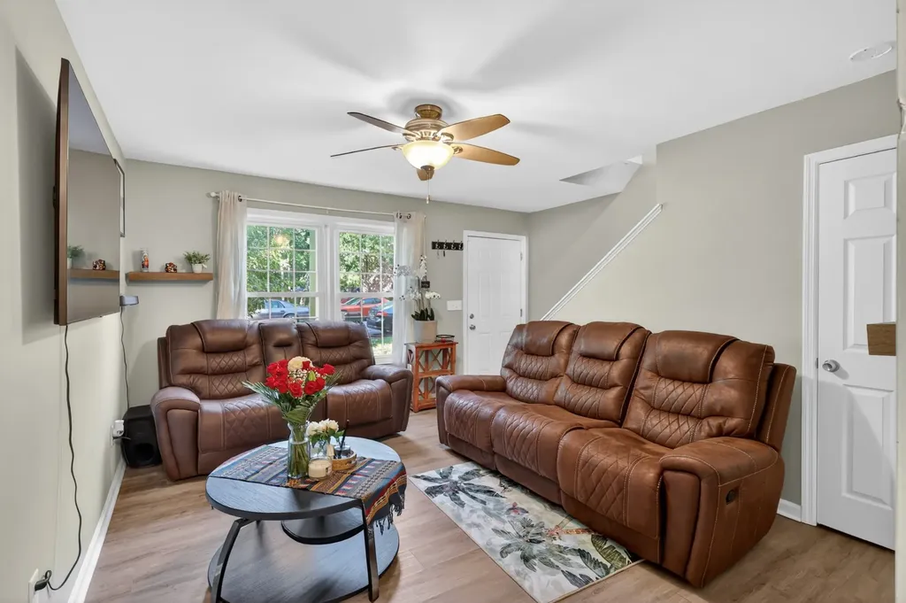 806 Holder Court Nashville TN 37217