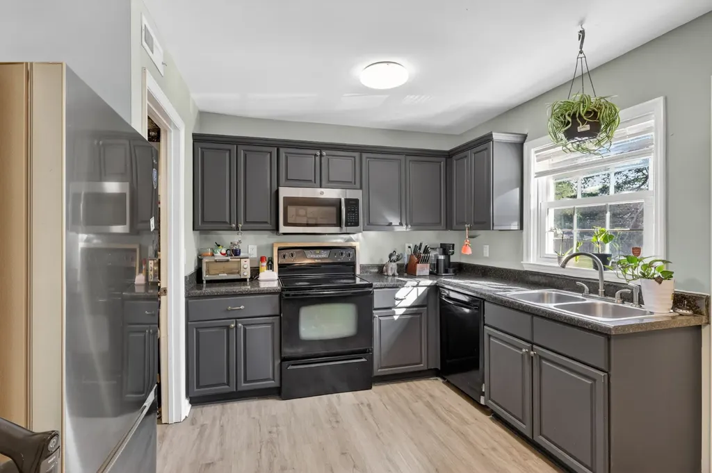 806 Holder Court Nashville TN 37217