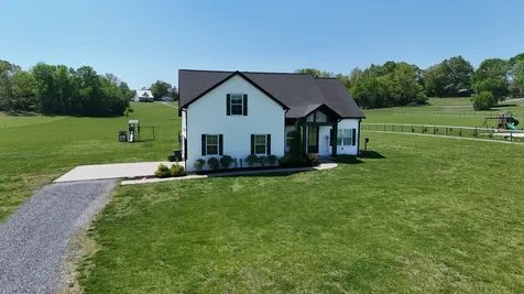 4055 Calista Road Cross Plains TN 37049