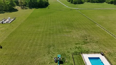 4055 Calista Road Cross Plains TN 37049