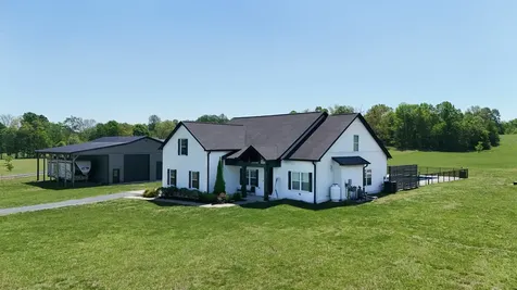 4055 Calista Road Cross Plains TN 37049