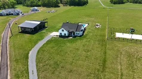 4055 Calista Road Cross Plains TN 37049
