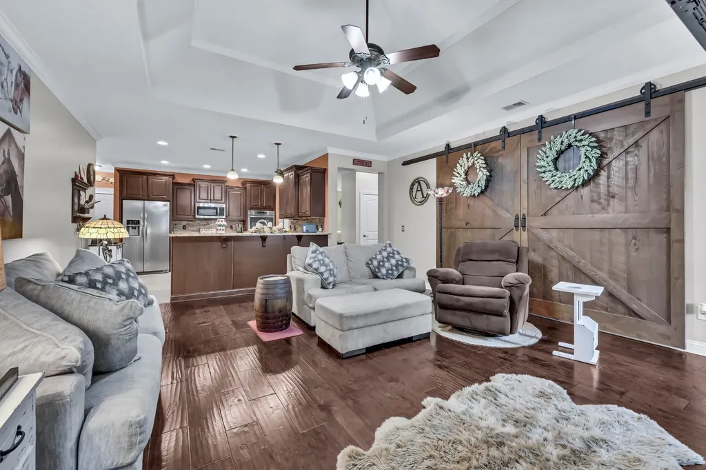 253 Dorchester Circle Clarksville TN 37043