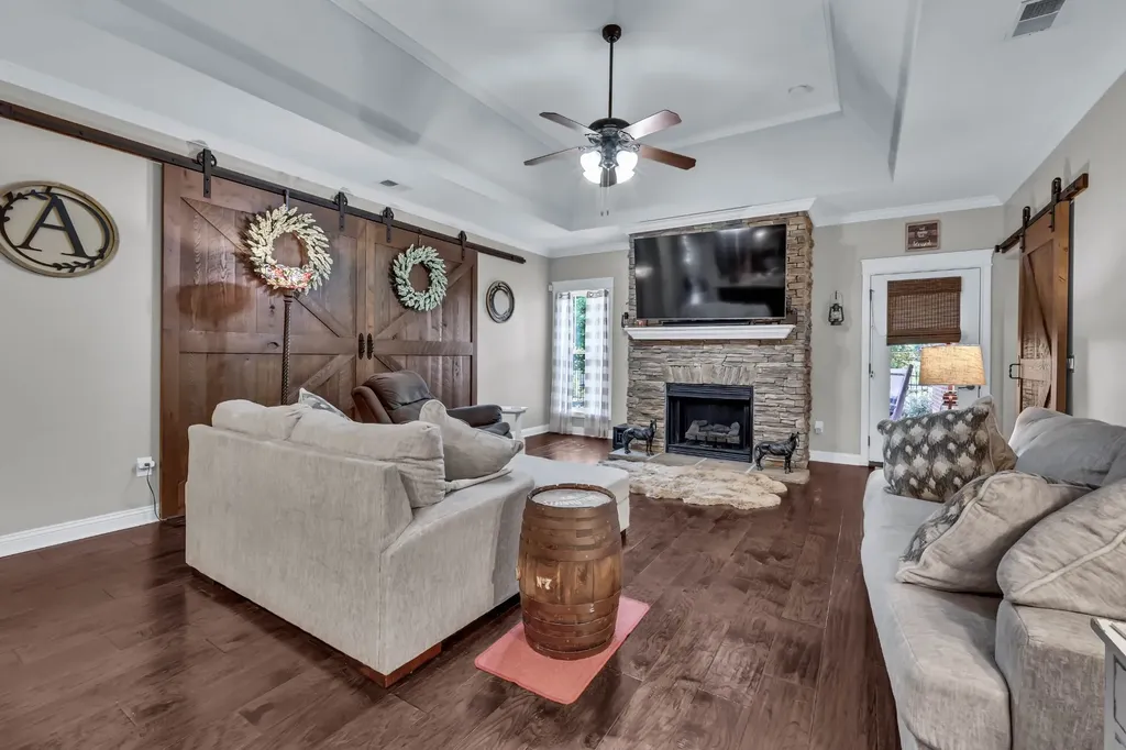 253 Dorchester Circle Clarksville TN 37043
