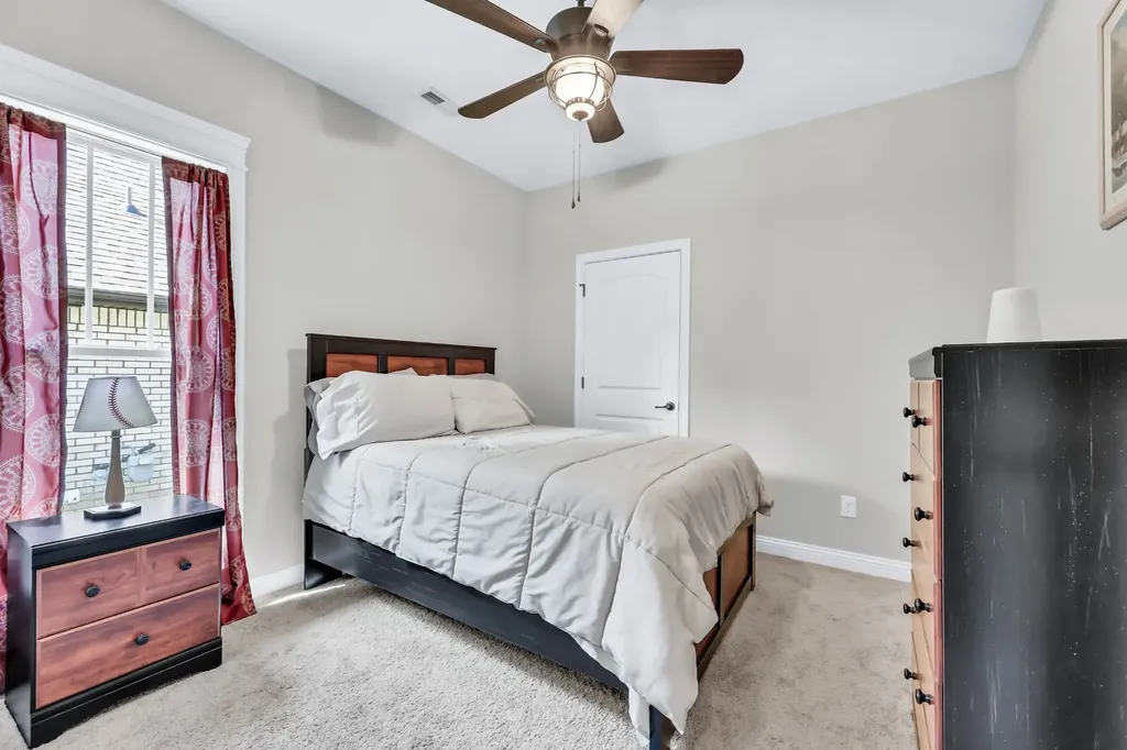 253 Dorchester Circle Clarksville TN 37043
