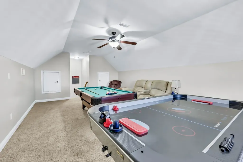 253 Dorchester Circle Clarksville TN 37043